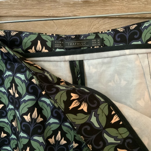 Zara Shorts - Picture 4 of 4